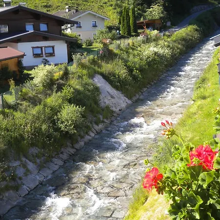Gastehaus Rieder Guest house Hollersbach im Pinzgau